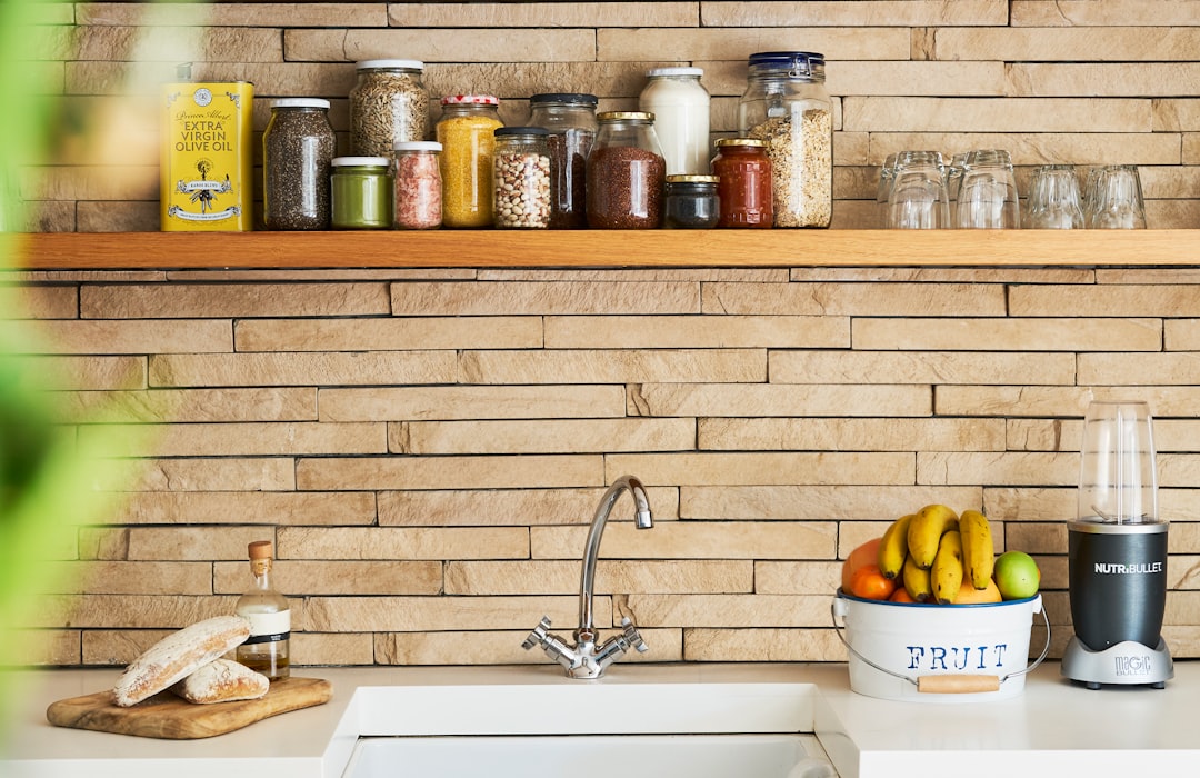 Fotobehang in keuken met afwasbaar oppervlak. Fotobehang in keuken met afwasbaar oppervlak.
